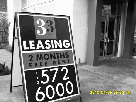 33 Thirty Three Leasing 2 Months Free Rent!